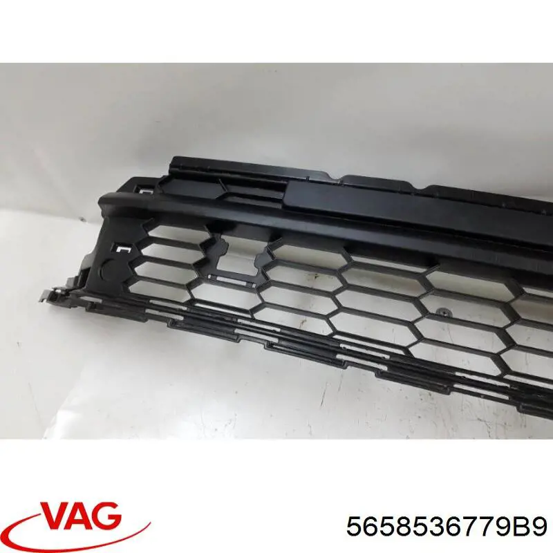 Compre 5658536779B9 VAG Grelha do radiador