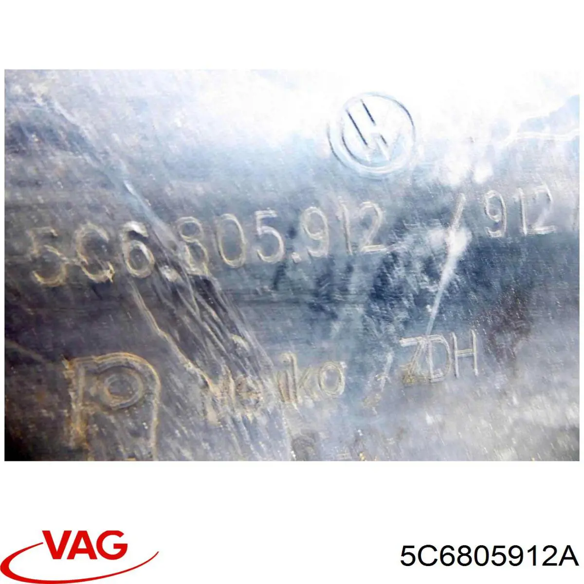 5C6805912A VAG Guarda-barras direito do pára-lama dianteiro