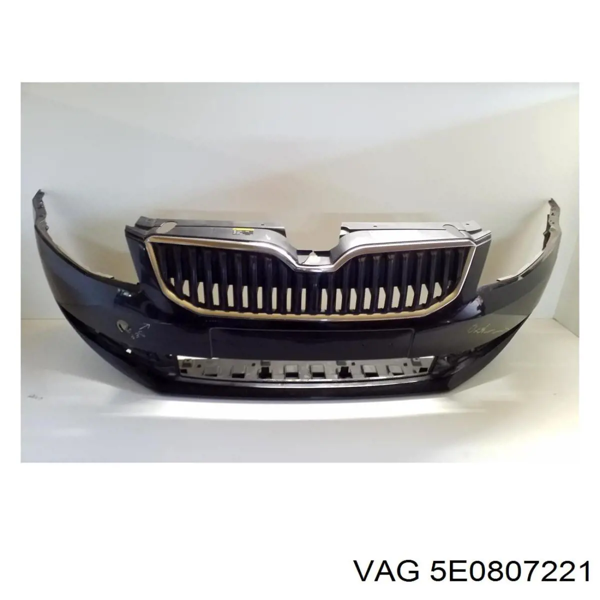 5E0807221 VAG Pára-choque dianteiro