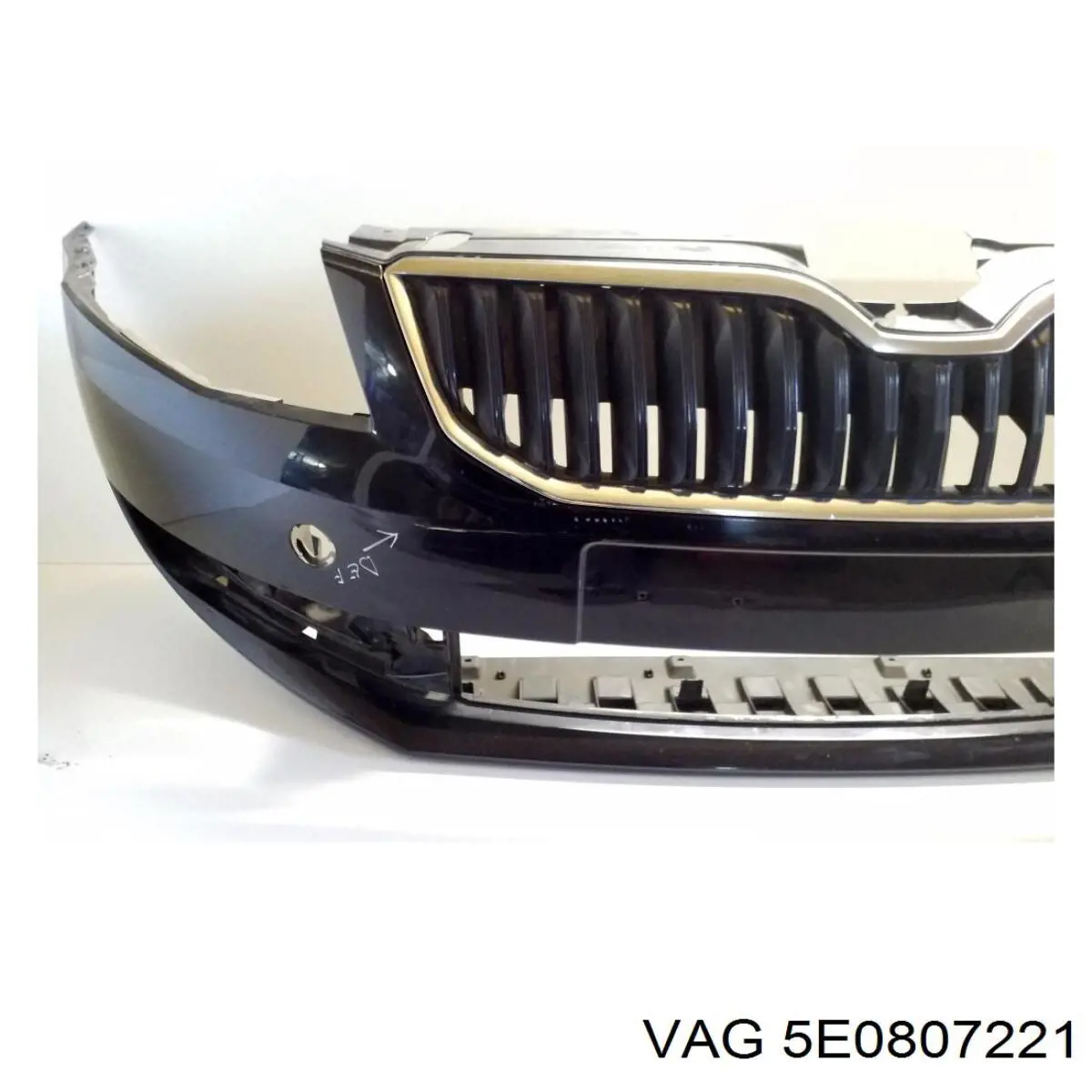 Compre 5E0807221 VAG Pára-choque dianteiro