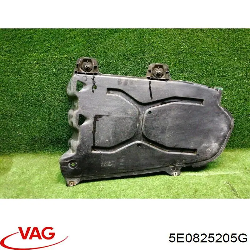 5E0825205G VAG Proteção de fundo traseira direita