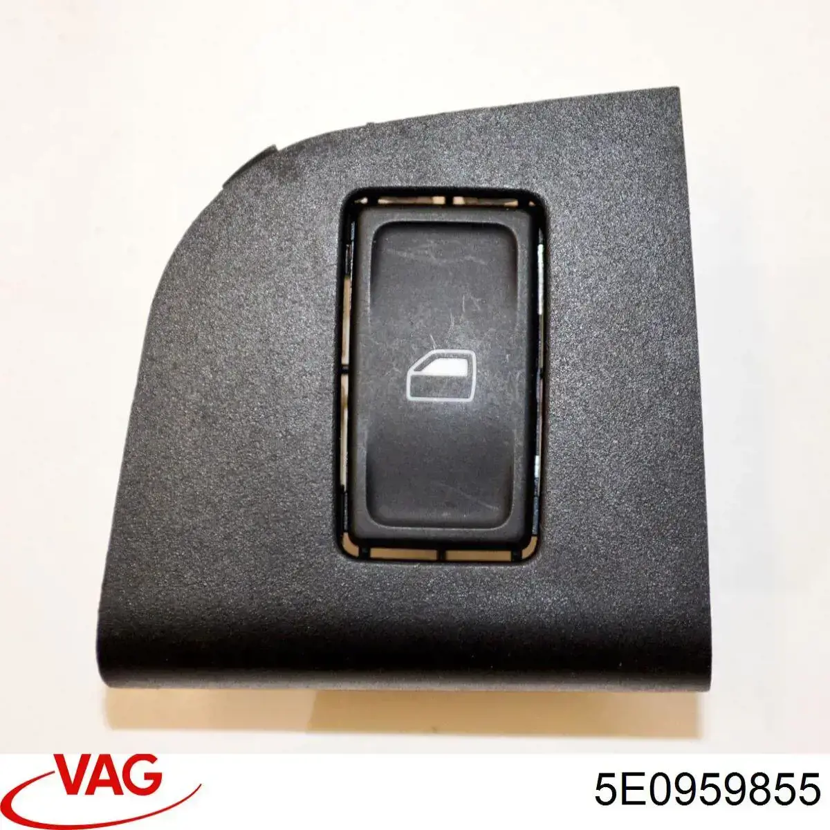 Botão dianteiro direito de ativação de motor de acionamento de vidro VAG 5E0959855 preço, a partir de 12,66 USD