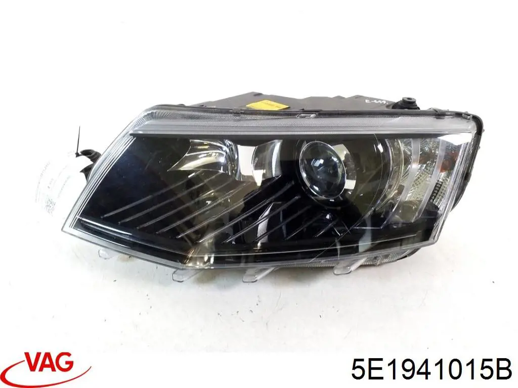 5E1941015B VAG Luz esquerda