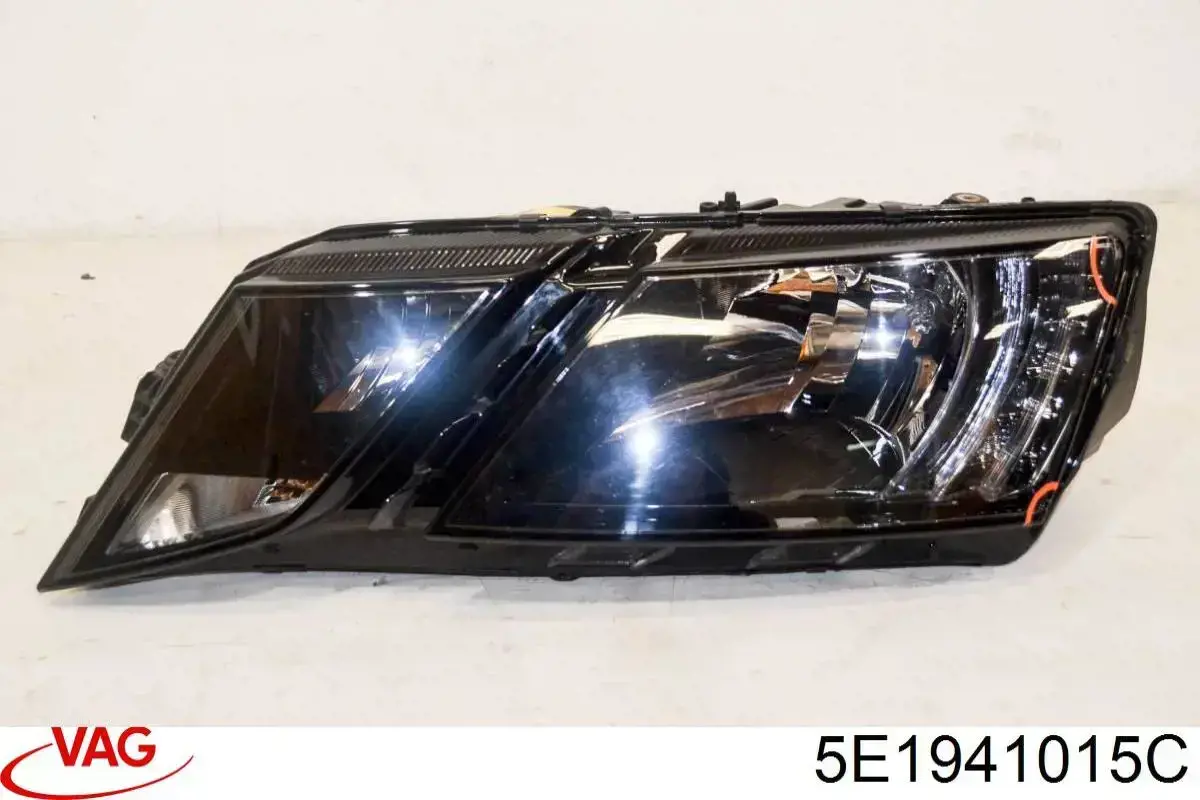 5E1941015C VAG Luz esquerda
