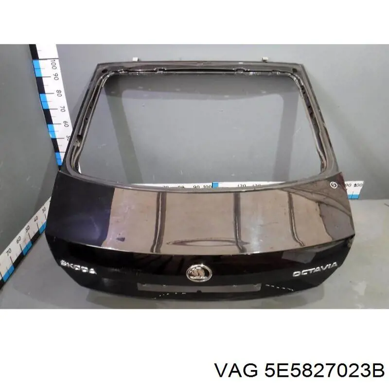 5E5827025F VAG Porta traseira (3ª/5ª porta-malas (tampa de alcapão)