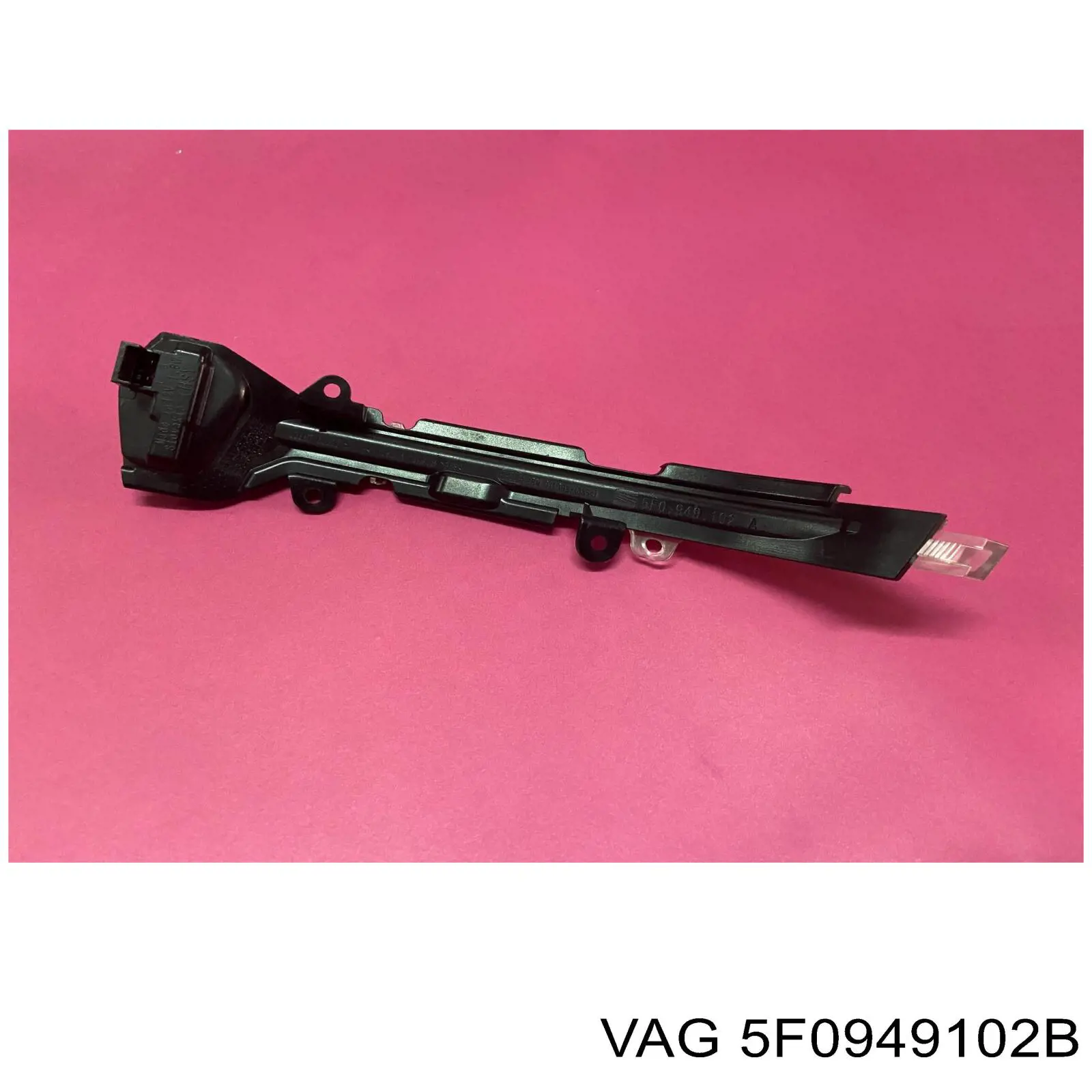 Pisca-pisca direito VAG 5F0949102B preço, a partir de 42,64 USD