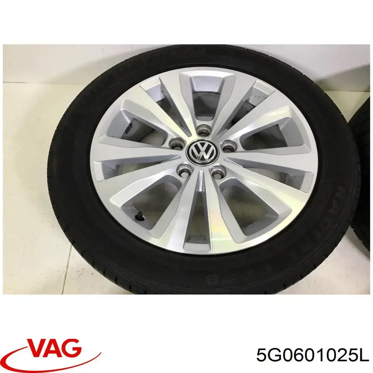 Compre 5G0601025L VAG Discos de roda de aleação ligeira (de aleação ligeira, de titânio)