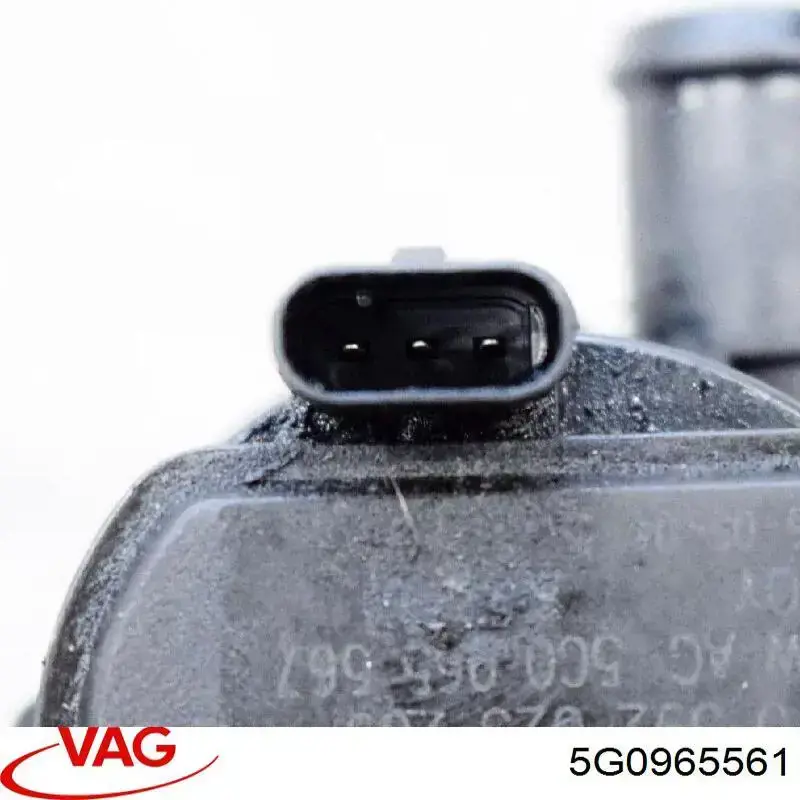 Compre 5G0965561 VAG Bomba de água (bomba) de esfriamento, adicional elétrica