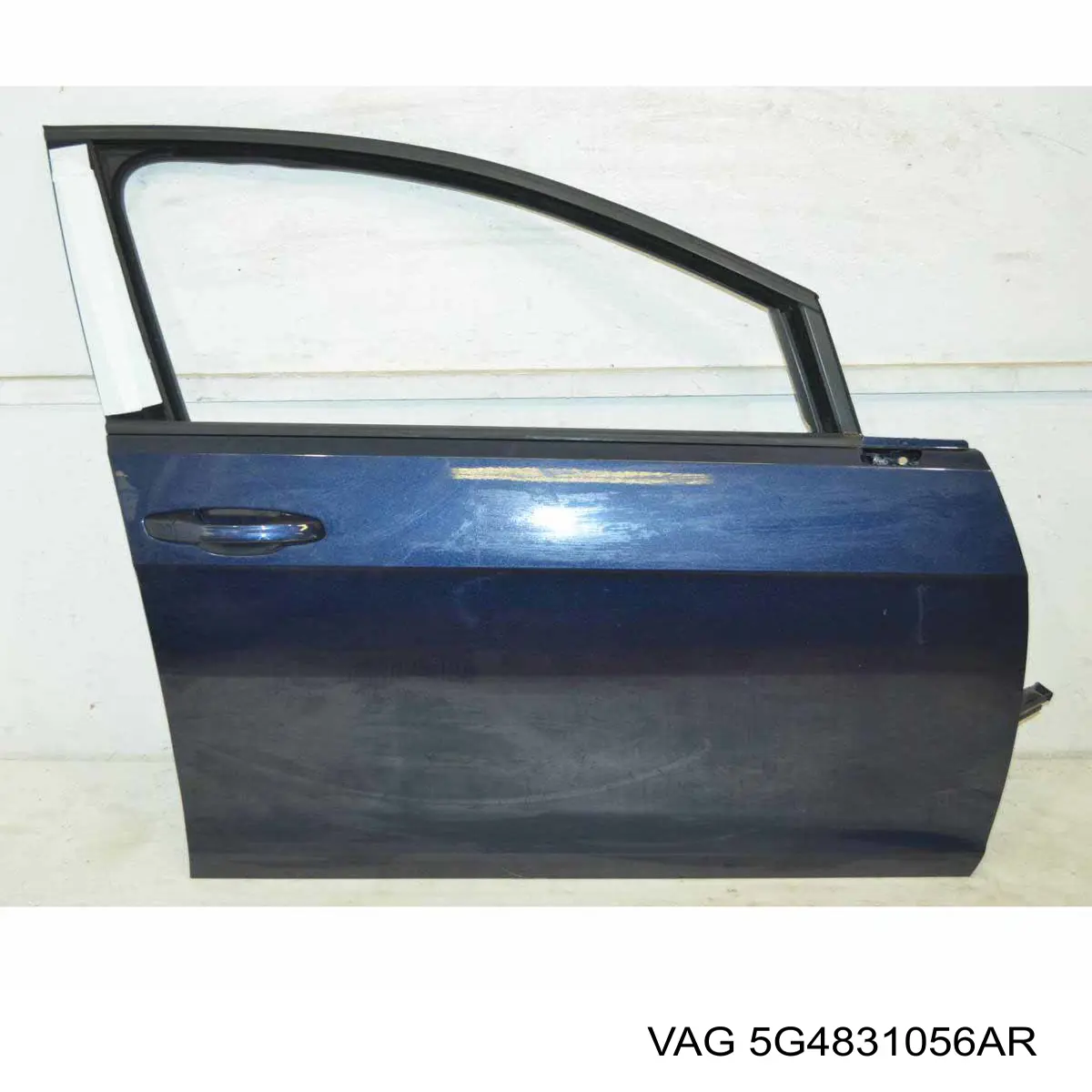 30831008 AND Porta dianteira direita