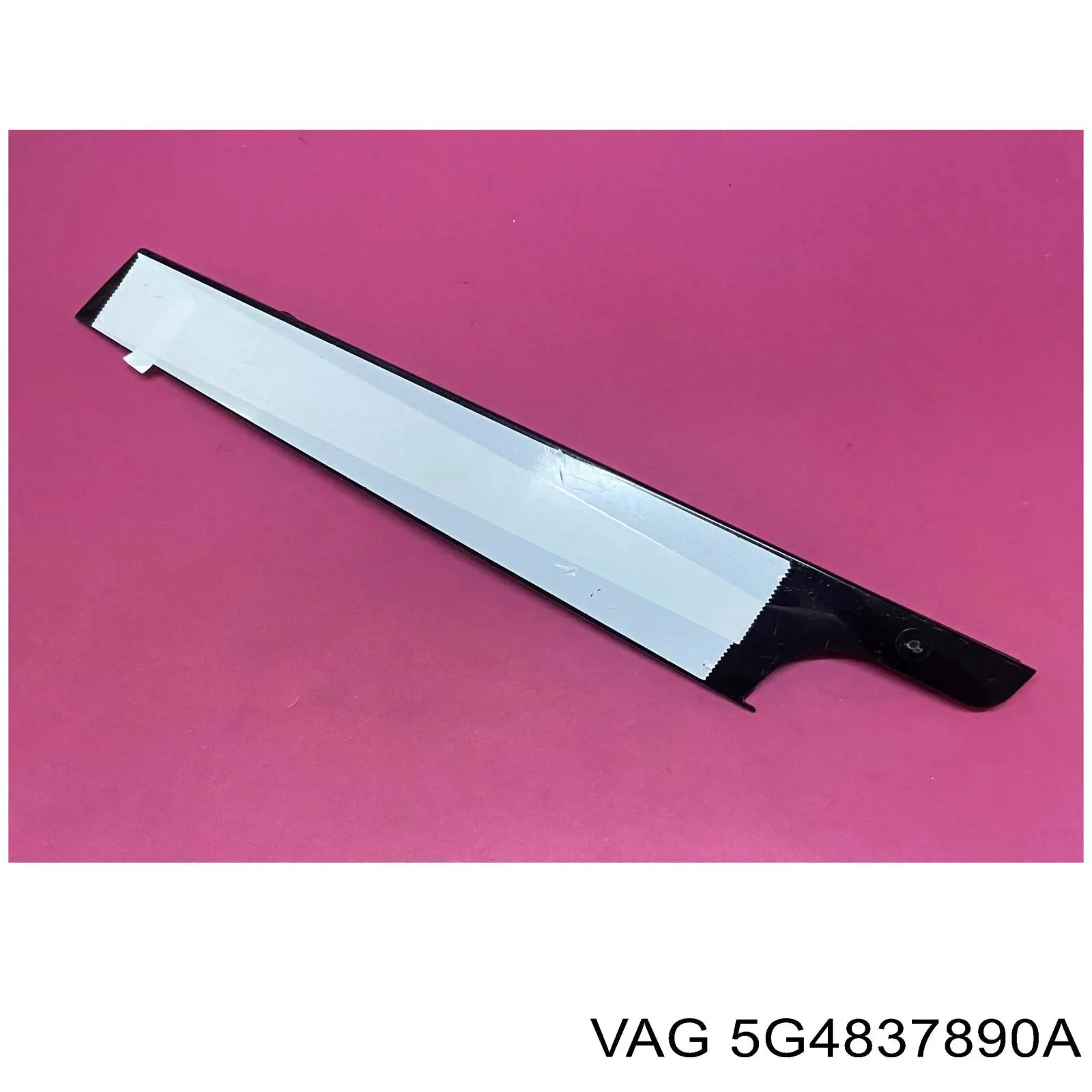5G4837890A VAG 