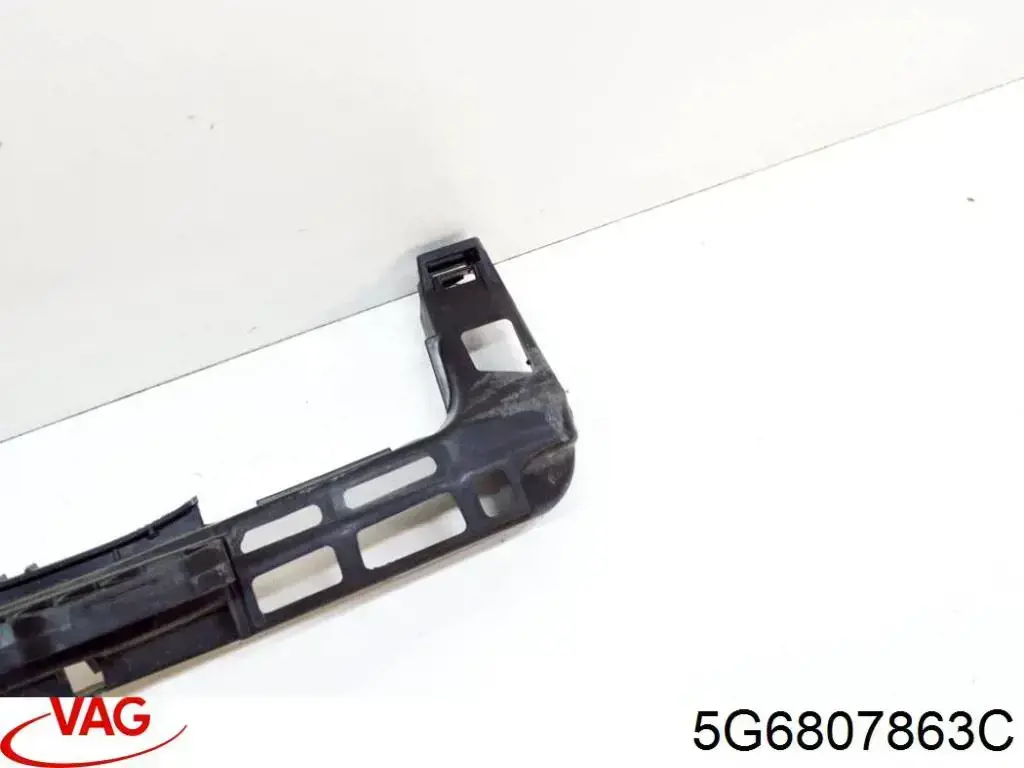 Compre 5G6807863C VAG Consola central do pára-choque traseiro