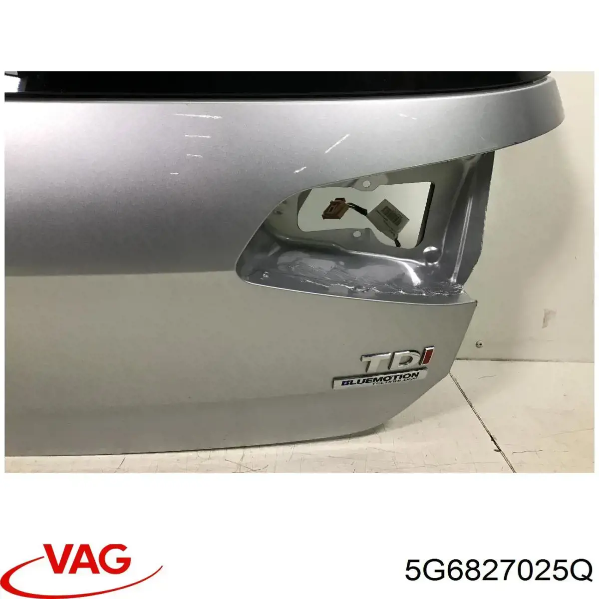 Porta traseira (3ª/5ª porta-malas (tampa de alcapão) VAG 5G6827025Q preço, a partir de 578,49 USD
