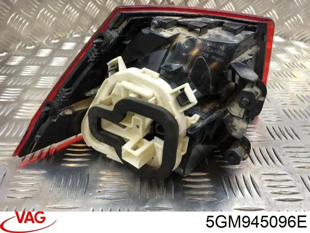  VAG 5GM945096E preço, a partir de 303,20 USD