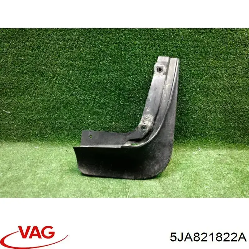 5JA821822A VAG Protetor de lama traseiro direito