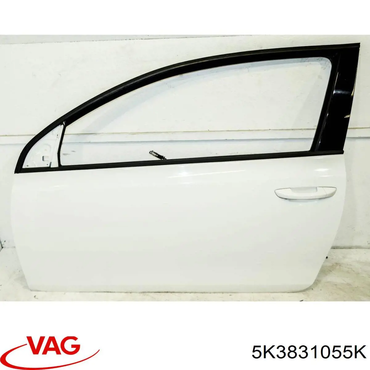 5K3831055K VAG Porta dianteira esquerda