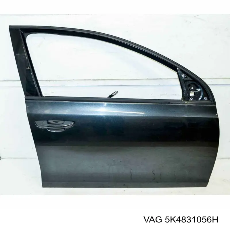Porta dianteira direita VAG 5K4831056H preço, a partir de 403,63 USD