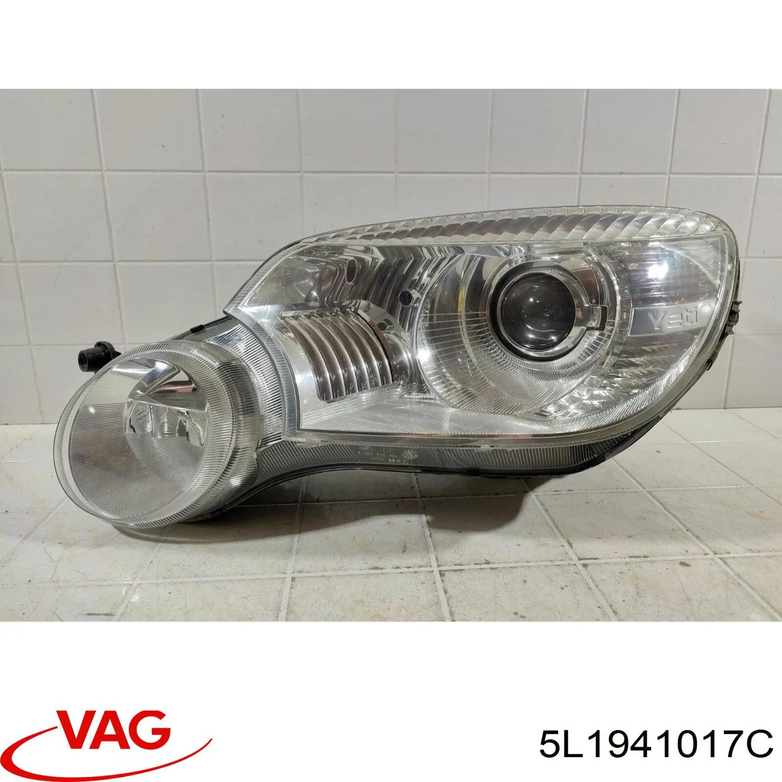 5L1941017C VAG Luz esquerda