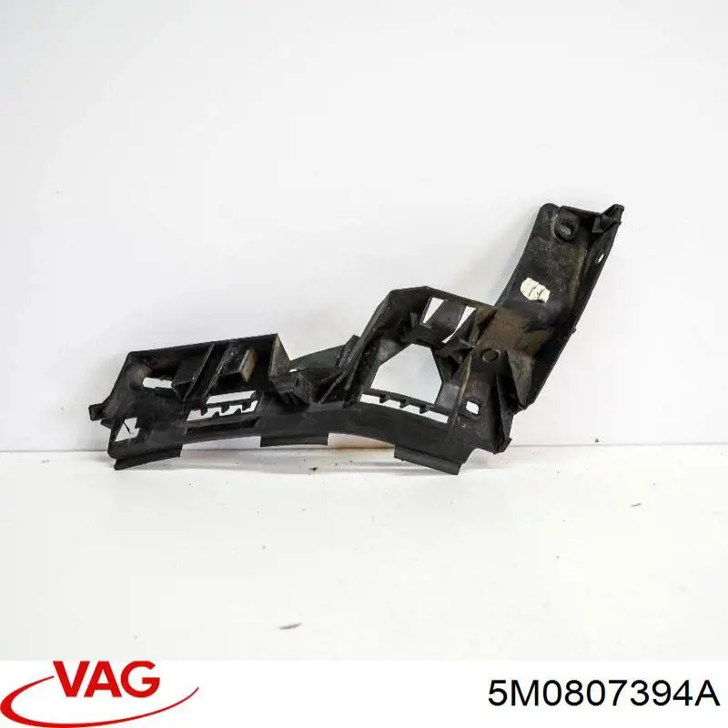 Guia direita do pára-choque traseiro VAG 5M0807394A preço, a partir de 18,87 USD