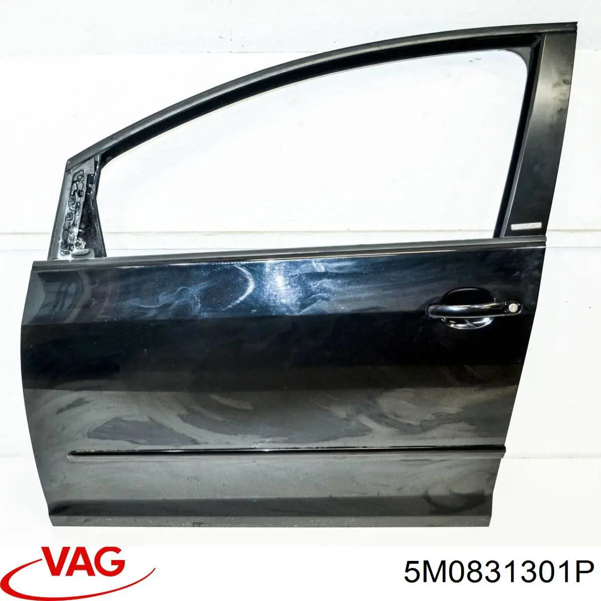 5M0831301P VAG Porta dianteira esquerda