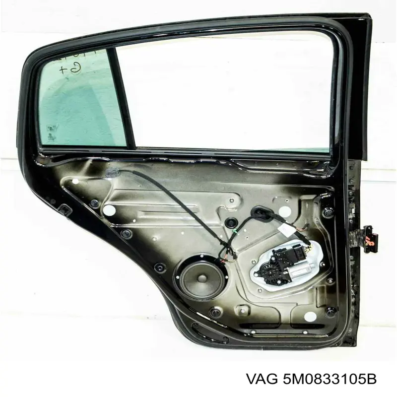 Compre 5M0833105B VAG Painel mandíbula da porta traseira esquerda