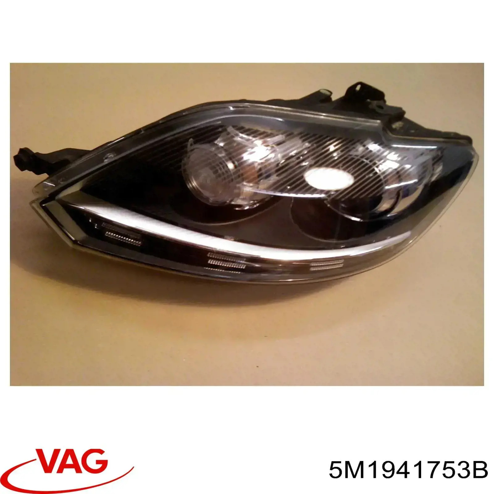 Luz esquerda VAG 5M1941753B preço, a partir de 1348,19 USD