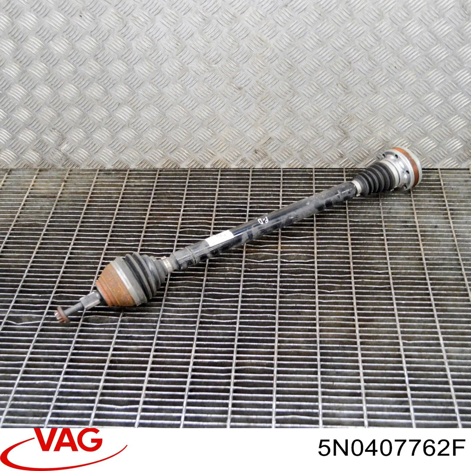 Semieixo (acionador) dianteiro direito VAG 5N0407762F preço, a partir de 99,49 USD