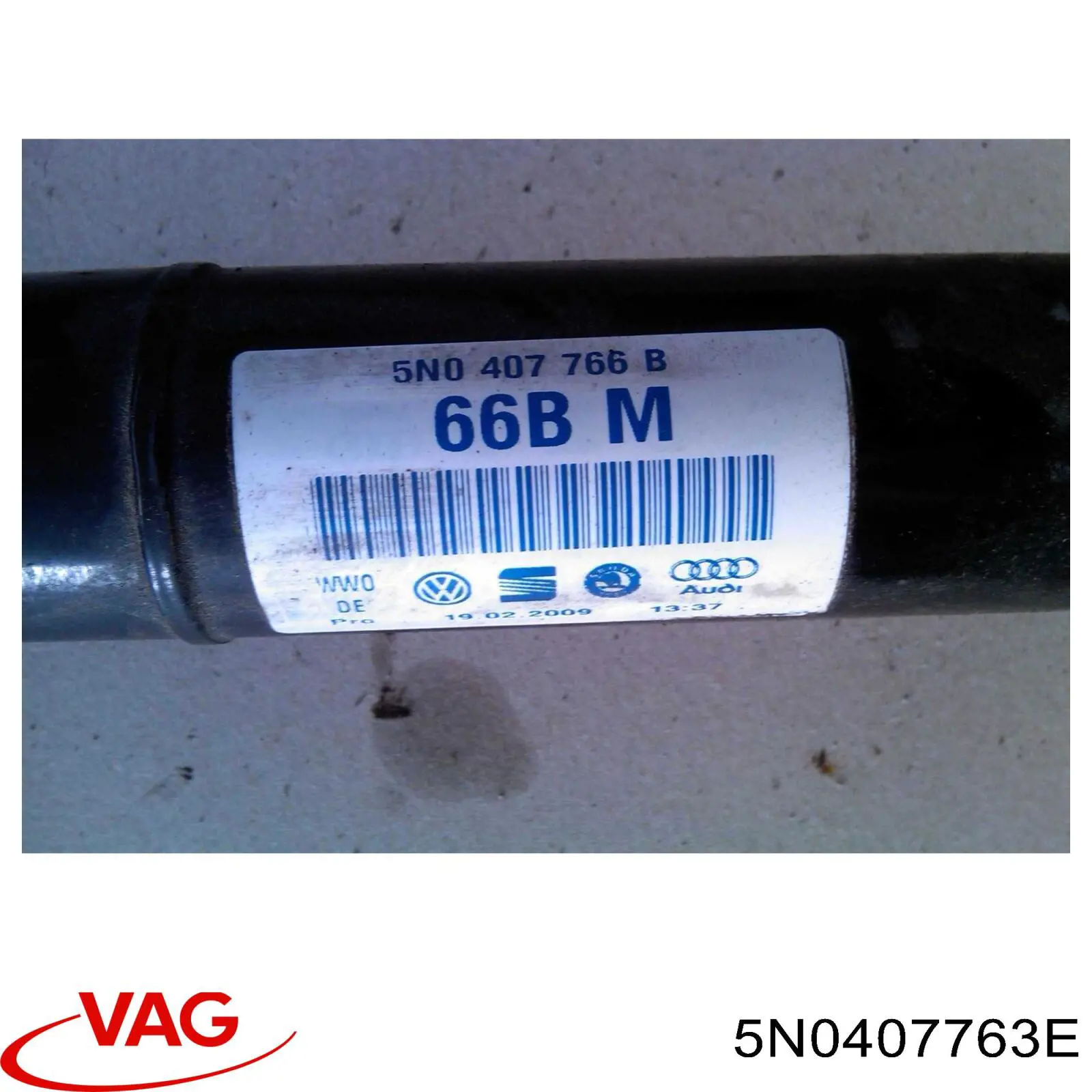 Semieixo (acionador) dianteiro esquerdo VAG 5Q0407761AX preço, a partir de 88,53 USD