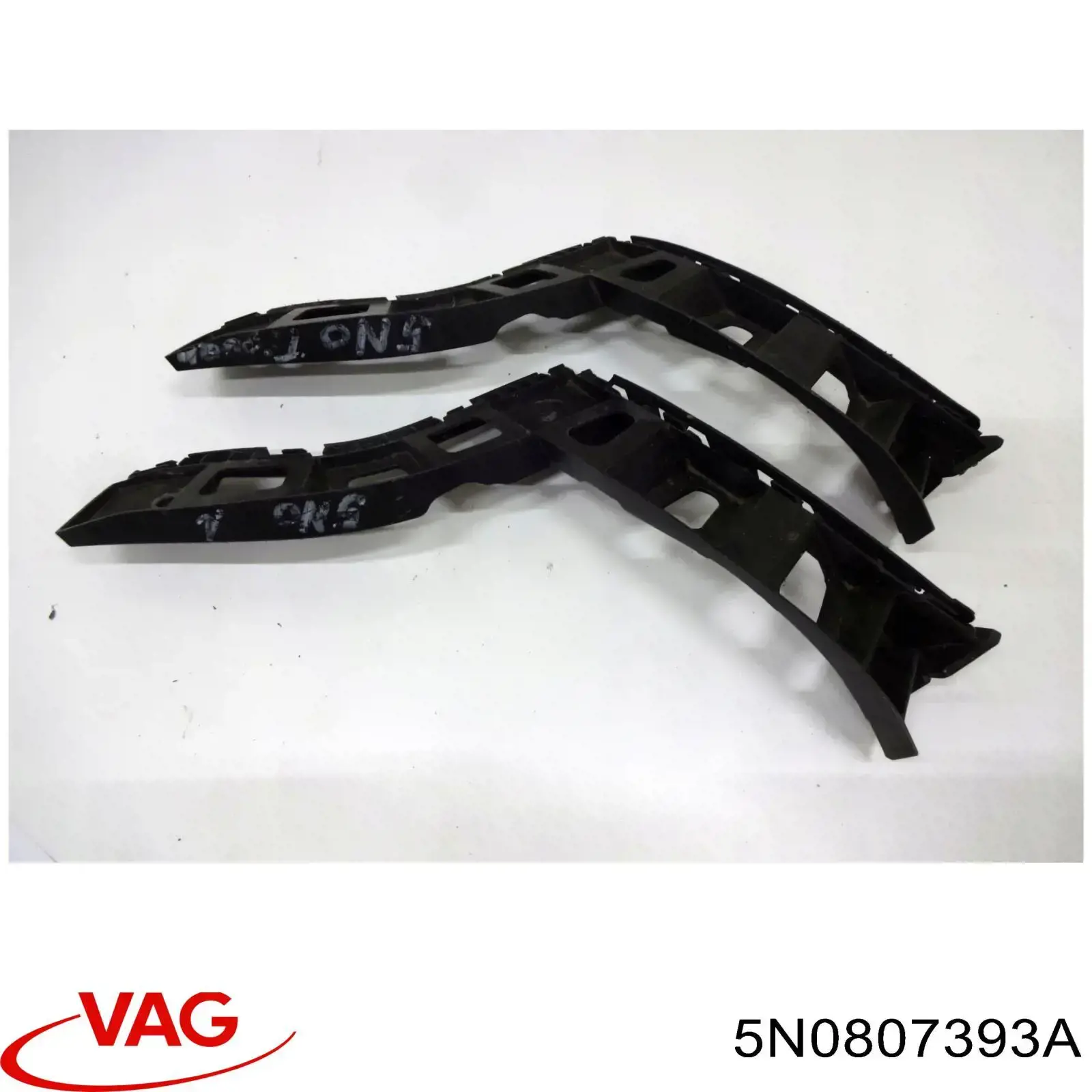 Consola esquerda do pára-choque traseiro VAG 5N0807393A preço, a partir de 28,06 USD