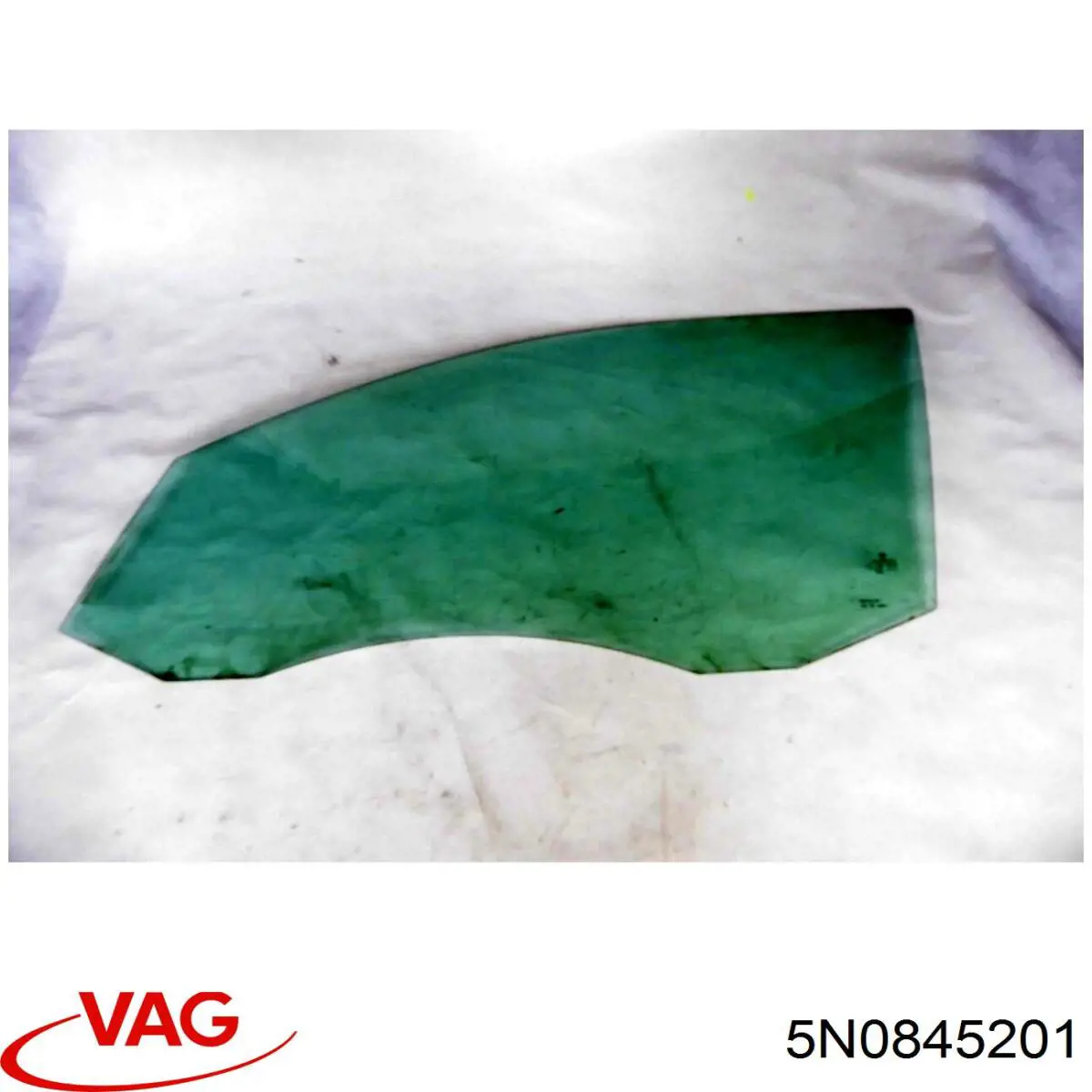 Vidro da porta dianteira esquerda VAG 5N0845201 preço, a partir de 44,53 USD
