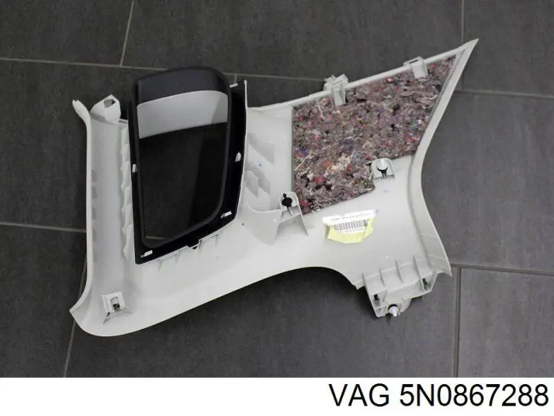 Compre 5N0867288 VAG Revestimento interno traseiro direito de suporte de carroçaria