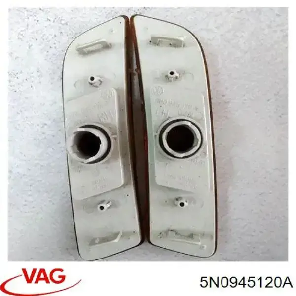 Retrorrefletor (refletor) do pára-choque dianteiro direito VAG 5N0945120A preço, a partir de 23,99 USD