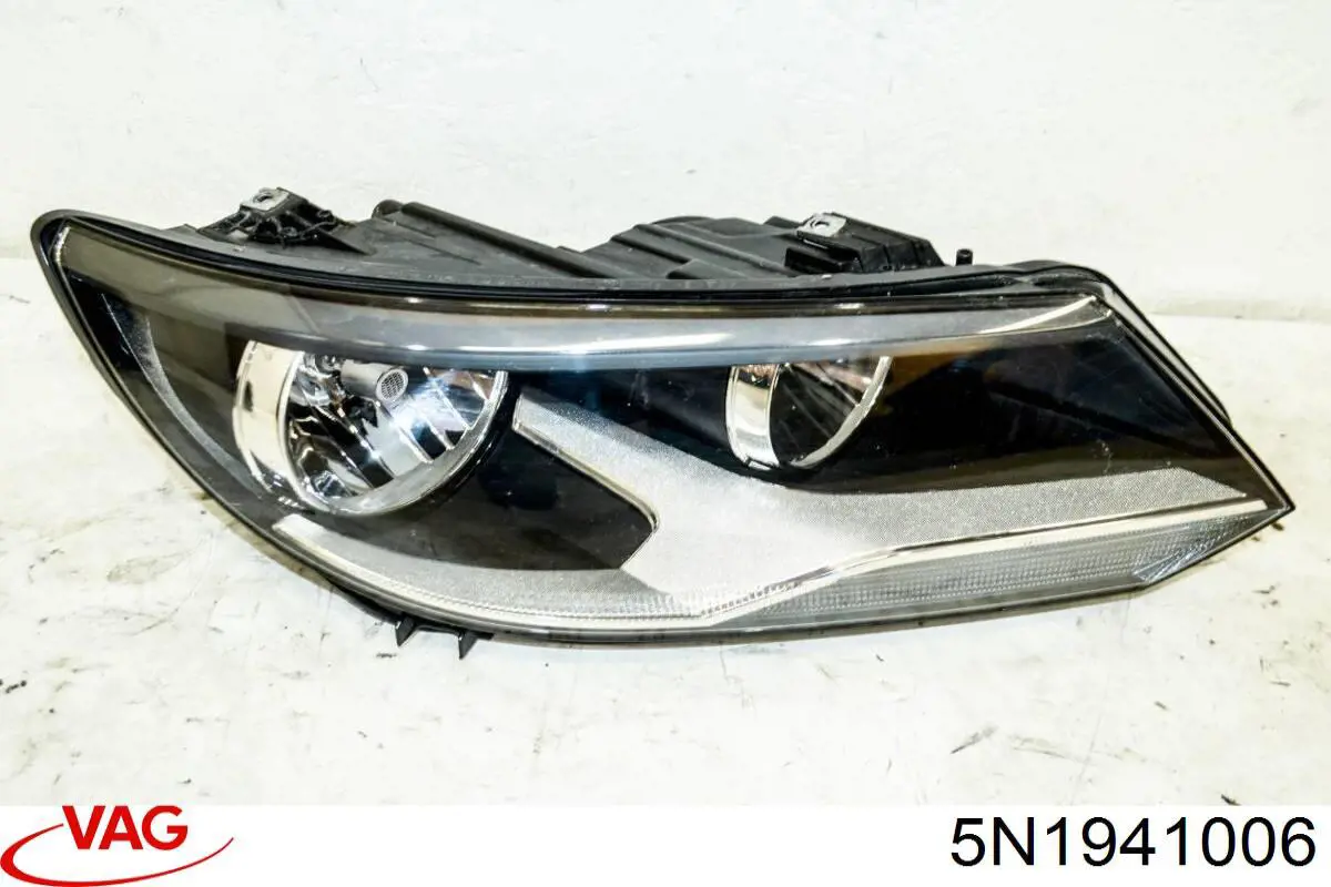 5N1941006 VAG Luz direita