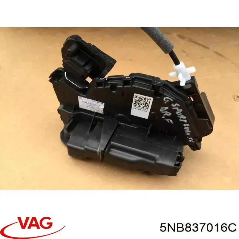 Fecho da porta dianteira direita VAG 5NB837016C preço, a partir de 69,81 USD