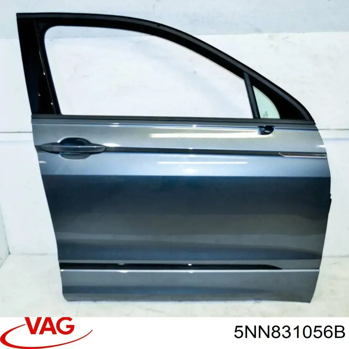 5NN831056C VAG Porta dianteira direita