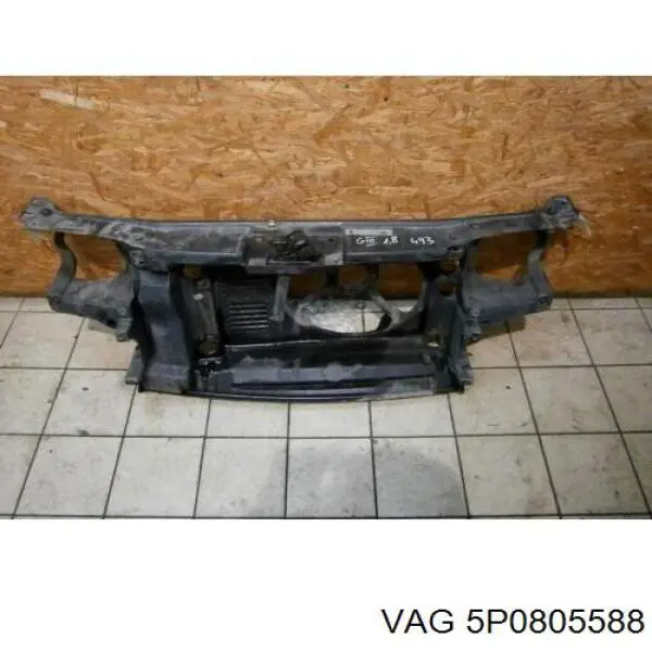 5P0805588 VAG Suporte do radiador montado (painel de montagem de fixação das luzes)