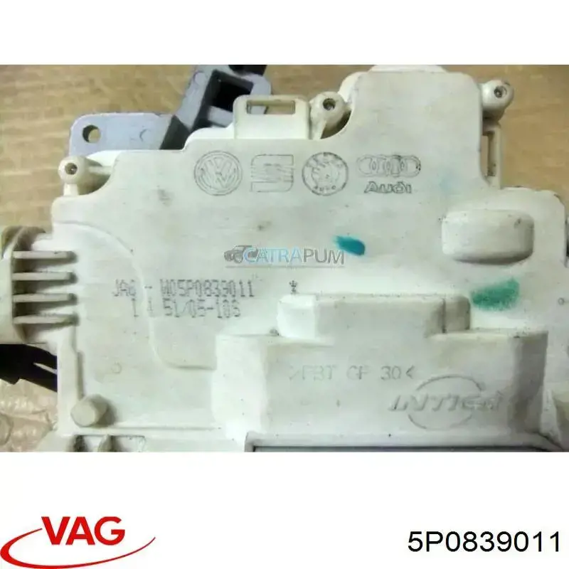  VAG 5P0839011