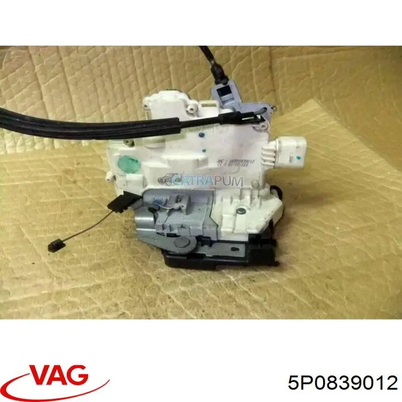 Fecho da porta traseira direita VAG 5P0839012 preço, a partir de 52,78 USD