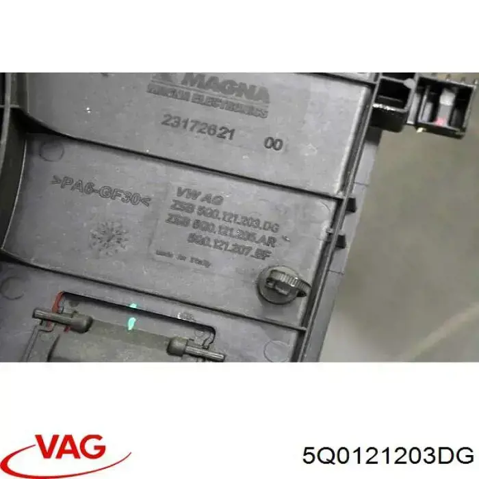 Compre 5Q0121203DG VAG Difusor do radiador de esfriamento, montado com motor e roda de aletas