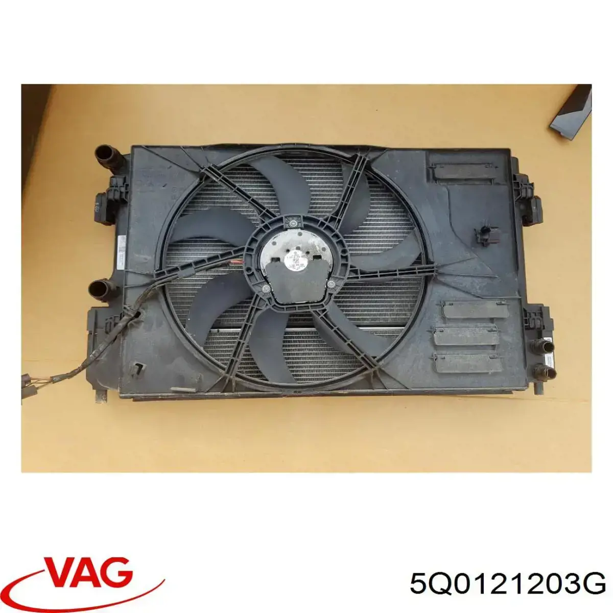Difusor do radiador de esfriamento, montado com motor e roda de aletas VAG 5Q0121203G preço, a partir de 190,69 USD