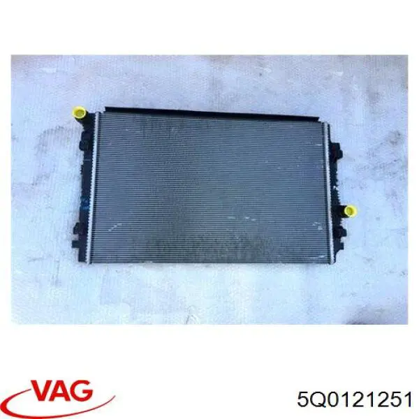 5Q0121251 VAG Radiador de esfriamento de motor