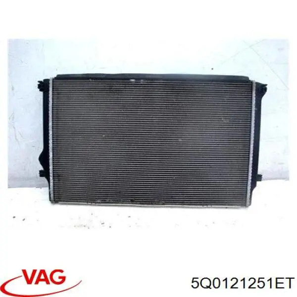 Radiador de esfriamento de motor VAG 5Q0121251ET preço, a partir de 113,55 USD