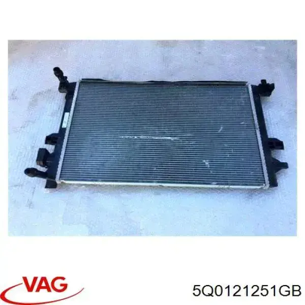 Radiador de esfriamento de motor adicional VAG 5Q0121251GB preço, a partir de 108,31 USD
