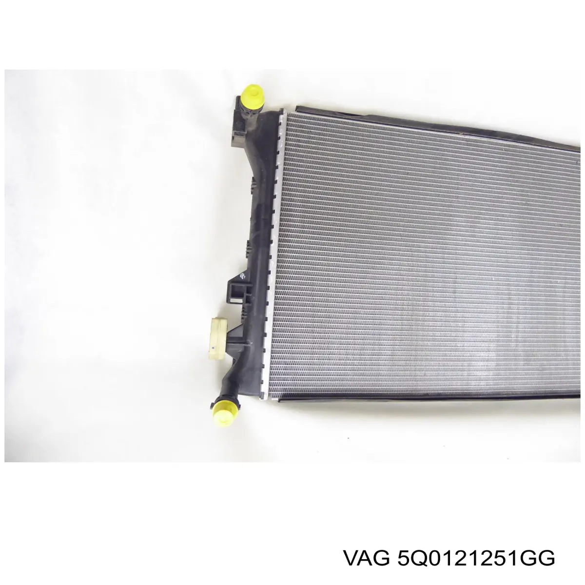 Compre 5Q0121251GG VAG Radiador de esfriamento de motor