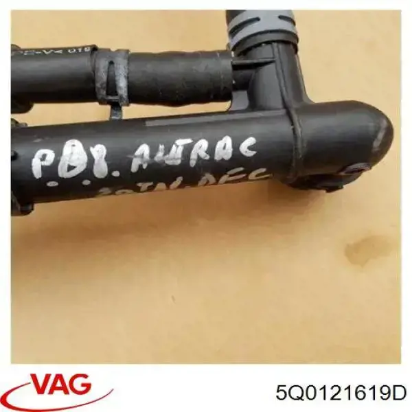 5Q0121619D VAG Flange do sistema de esfriamento (união em T)