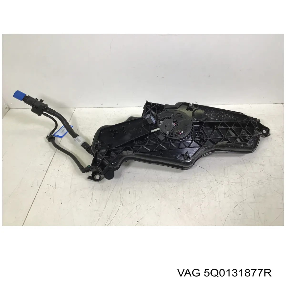 Tanque AD BLUE VAG 5Q0131877K preço, a partir de 364,35 USD