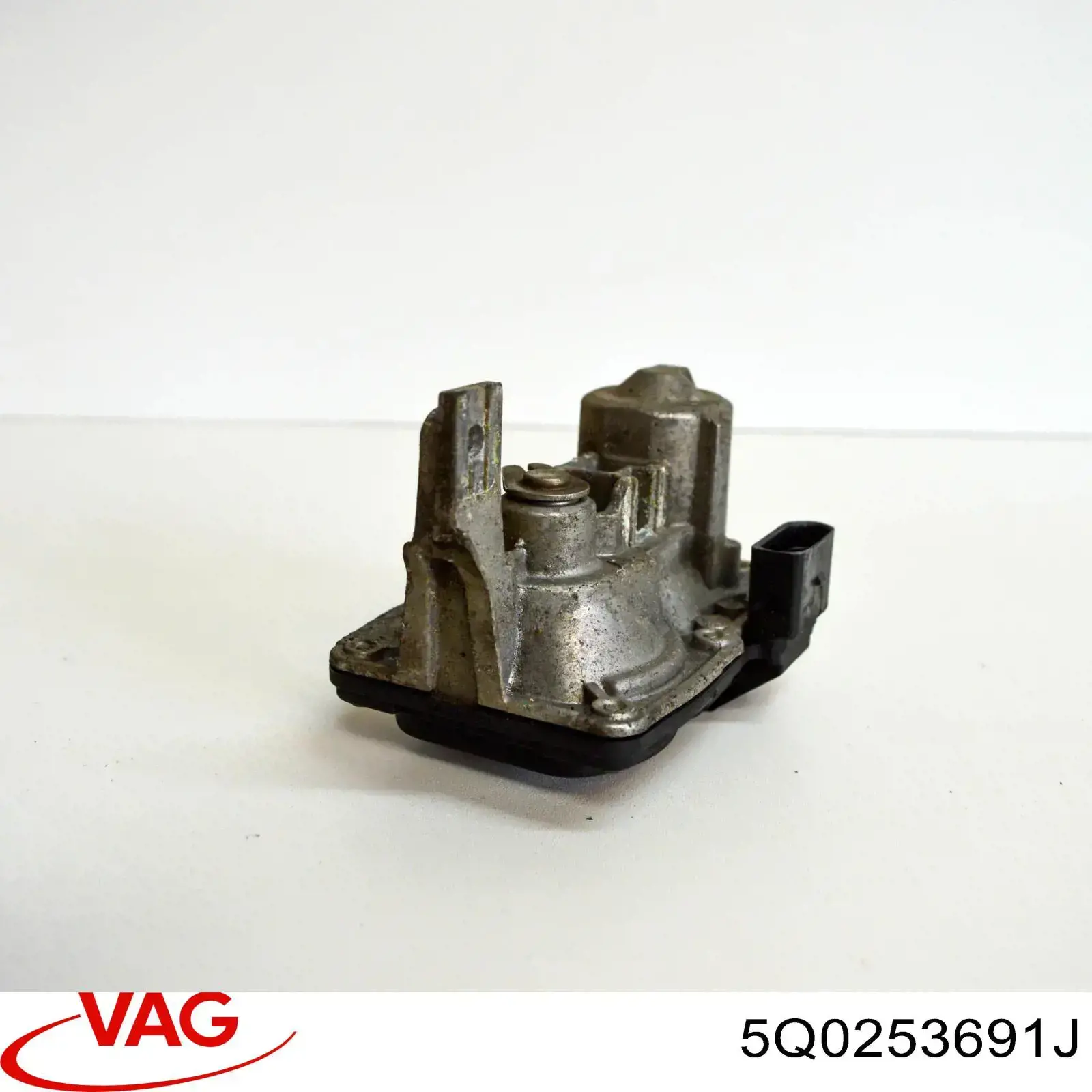 Compre 5Q0253691J VAG Válvula (atuador) de acionamento de comporta EGR