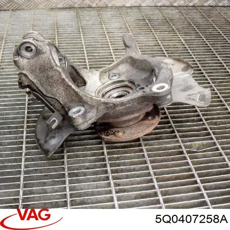 5Q0407258A VAG Pino moente (extremidade do eixo) dianteiro direito