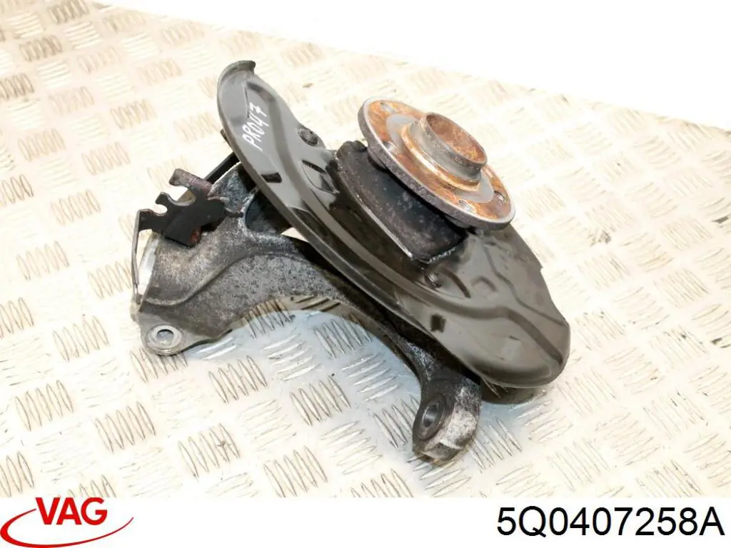 Compre 5Q0407258A VAG Pino moente (extremidade do eixo) dianteiro direito