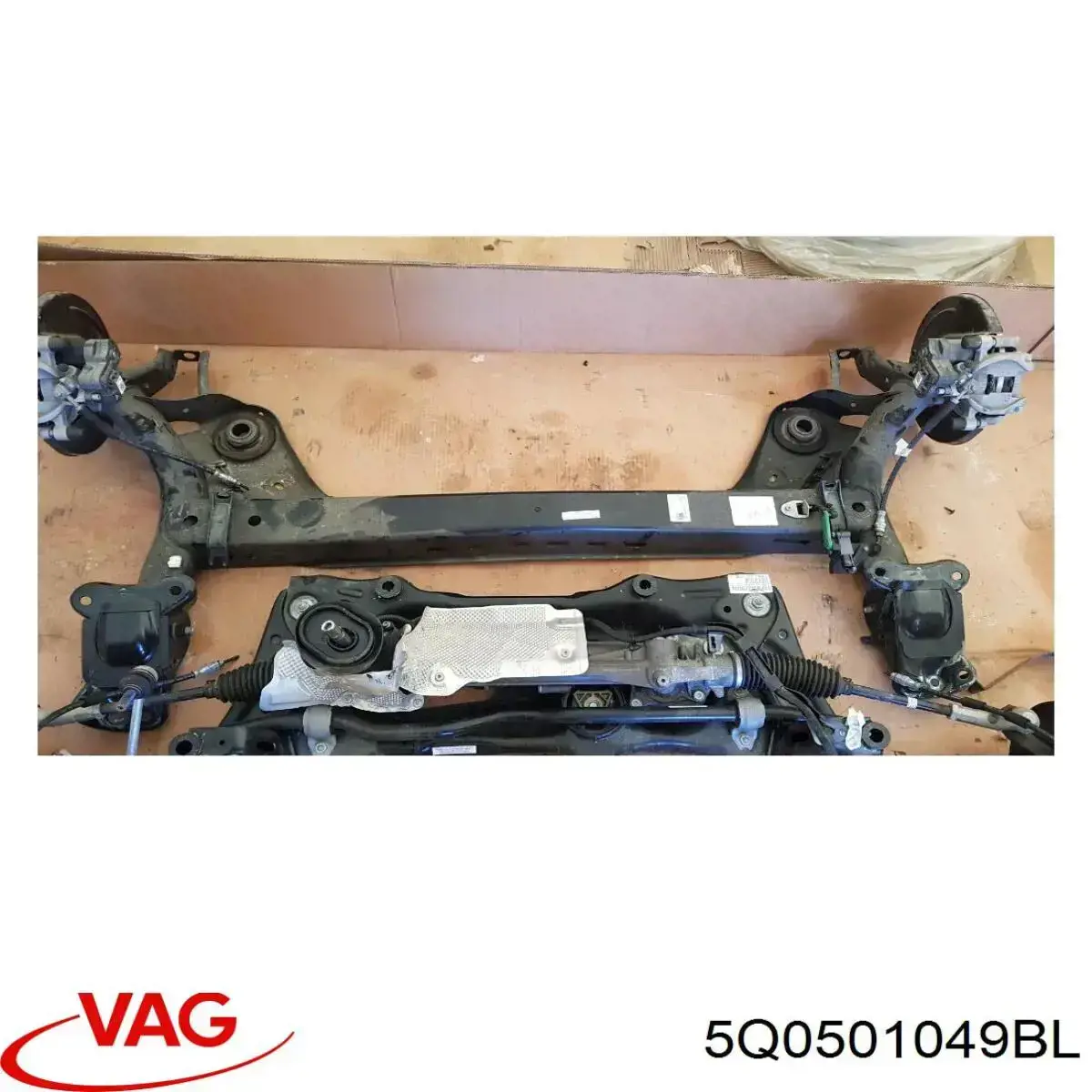 5Q0501049BL VAG Viga de suspensão traseira (plataforma veicular)