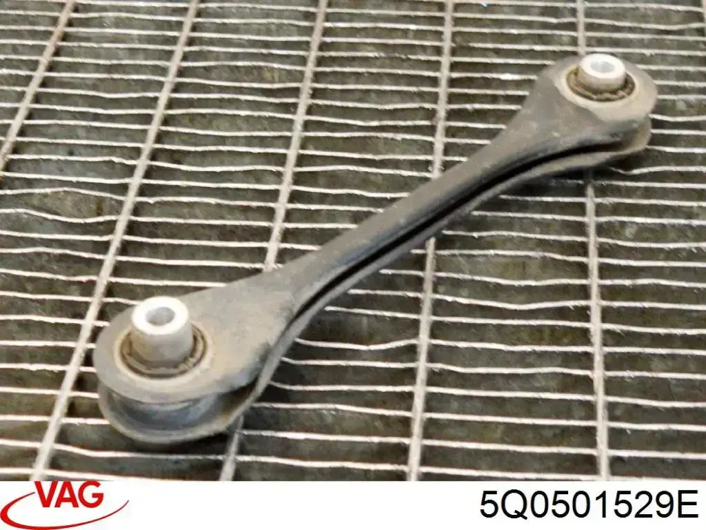 Braço oscilante de suspensão traseira transversal VAG 5Q0501529E preço, a partir de 45,22 USD